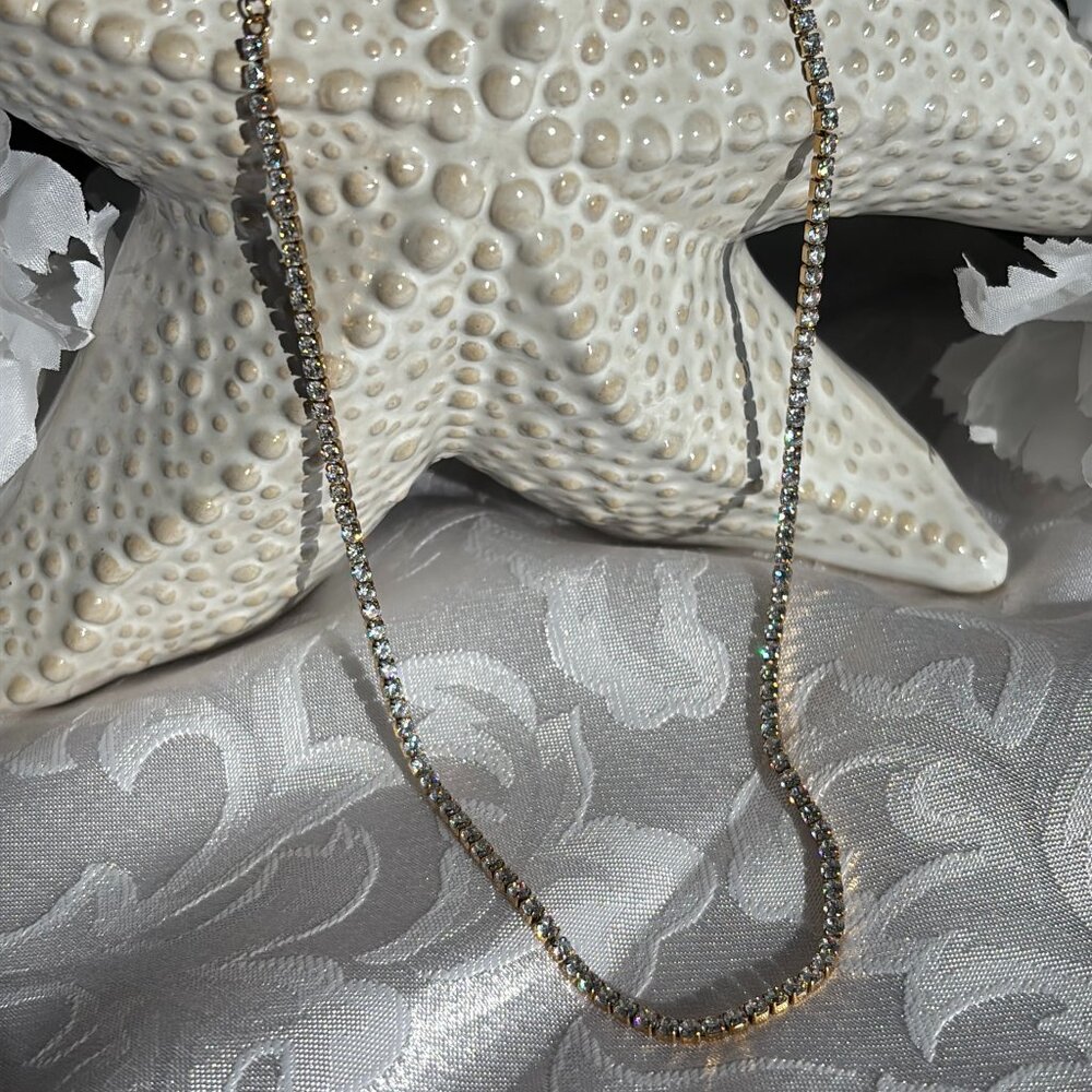 DANIEL WELLINGTON RHINESTONE NECKLACE